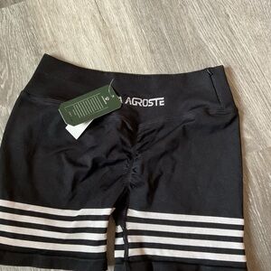 A Agroste seamless work out  Shorts